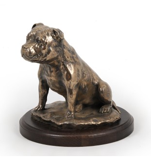 Staffordshire Bull Terrier figurka na drewnie Art-Dog